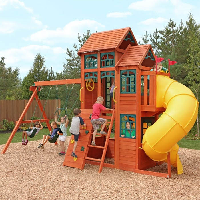 Canyon Ridge Wooden Swing Set 2